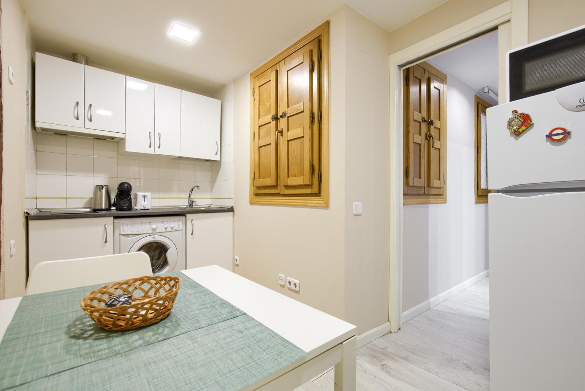 Apartamentos Ryc Alcalá de Henares Exteriör bild